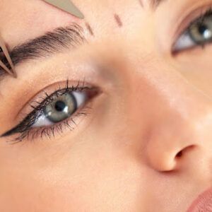 Aziza Bella Micropigmentación Microblading en Cáceres