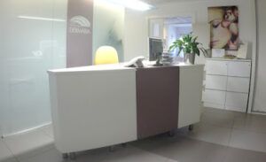 Centro Dermatologico Dermabia Microdermoabrasión en Zaragoza