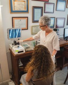 Centro Médico y Estético Capilar MOMPY Tratamiento Capilar en Santa Cruz de Tenerife