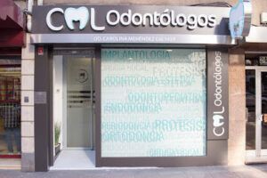 Clínica Dental CML Odontólogos Colocación de Brackets en La Coruña