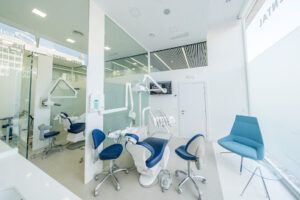 Clínica Dental Nuño Gil - Dentista Colocación de Brackets en Burgos