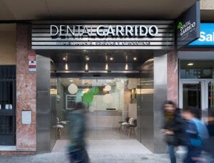 Dental Garrido Colocación de Brackets en Sevilla