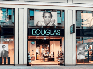 Douglas Perfumería Maquillaje Permanente en Segovia
