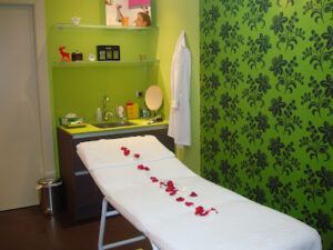 Estética Avançada Orrit S.L. Masaje con Cañas de Bambú en Cabrera de Mar