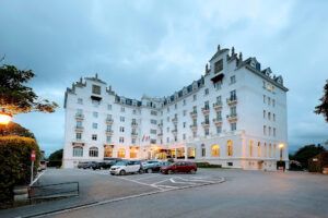 Eurostars Hotel Real Masaje con Cañas de Bambú en Santander