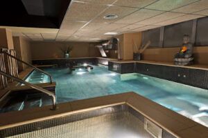 Kumaras Spa Masaje de Tejido Profundo en Umbrete