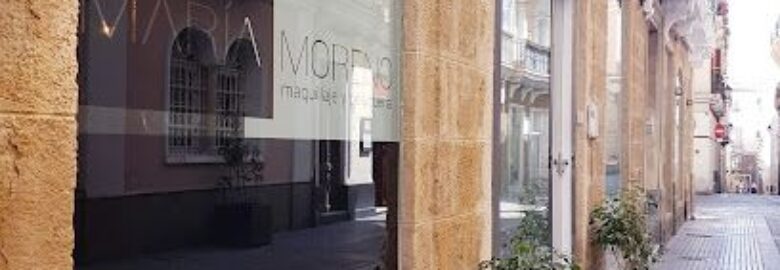 Peluquería , Maquillaje y Uñas María Moreno – Cádiz