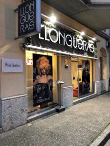 Peluquería Llongueras Poeta Marquina Peluquería en Gerona