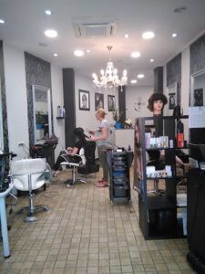 Perruqueria-Estetica Ris & Llis Peluquería en Gerona