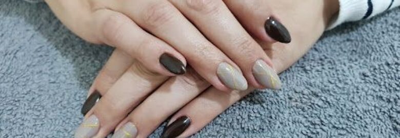 +Q Uñas – Huelva