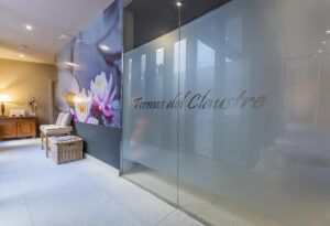 Spa Gran Claustre Masaje con Cañas de Bambú en Altafulla
