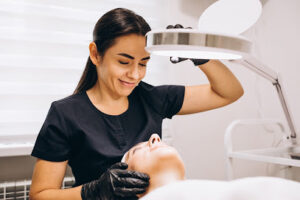 ‍⚕️ Clínica Dermatológica Cristobal ✅ Tratamiento de Acné en Salamanca